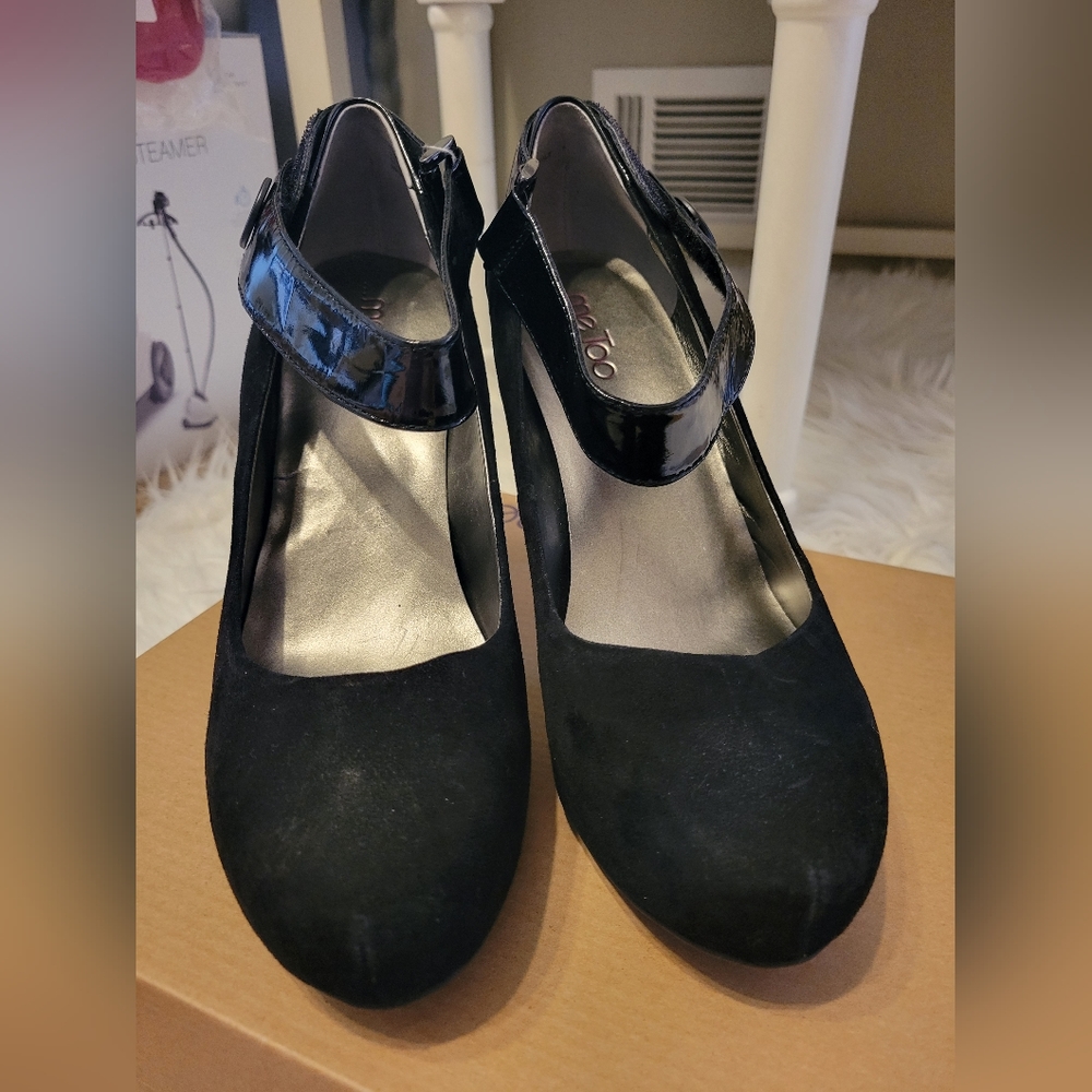Me Too black Mary Jane heels